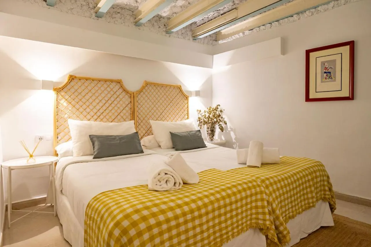 Ohliving Salvador Square Apartment Seville Spain
